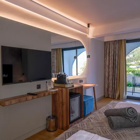 Ada Port Adults Only Hotel