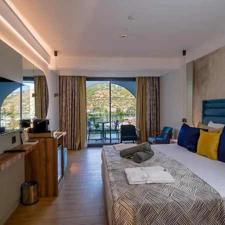 Ada Port Adults Only Hotel *