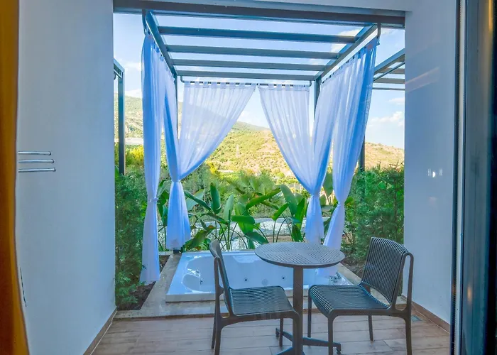 Ada Port Adults Only *