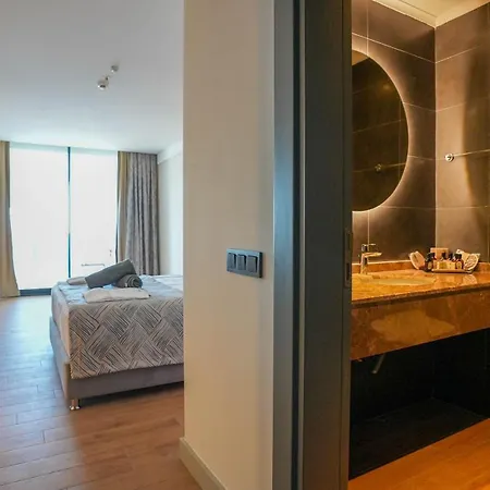 Готель Ada Port Adults Only