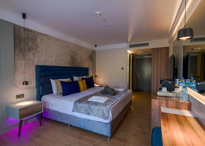 Ada Port Adults Only Αλάνια